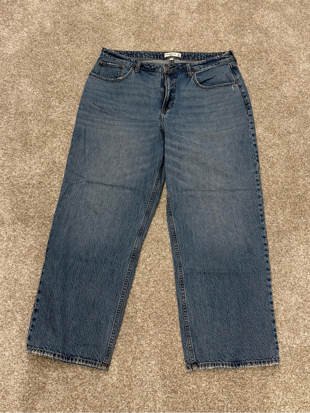 Abercrombie & Fitch High-Rise Wide-Leg Jeans in Medium Blue
